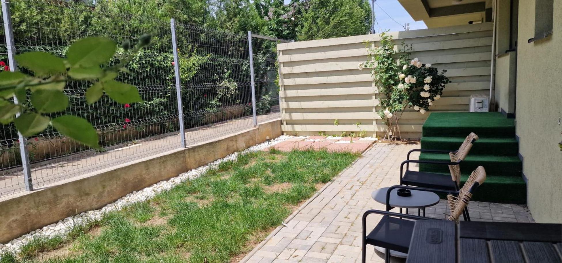 Amazing Apartament With Garden Bucharest Airport Self Check-In!! Otopeni Eksteriør billede